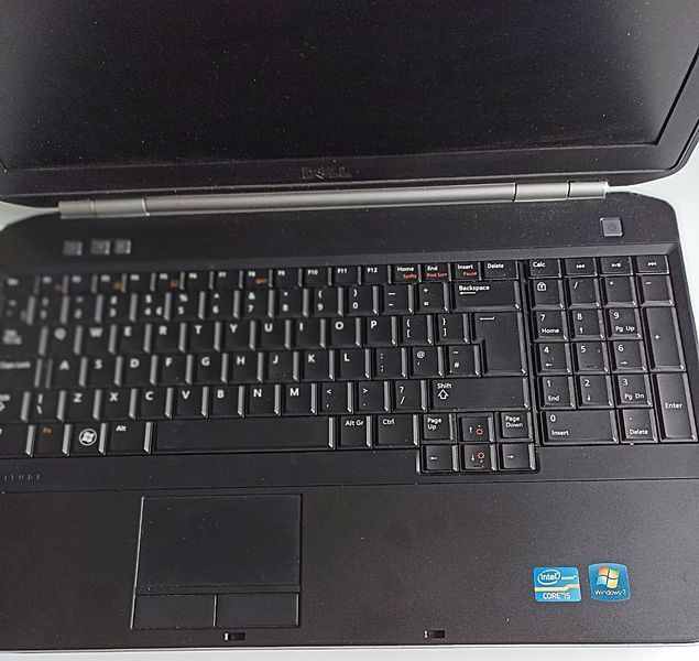 Ноутбук Dell Latitude Е5520 использован DELL-E5520 фото