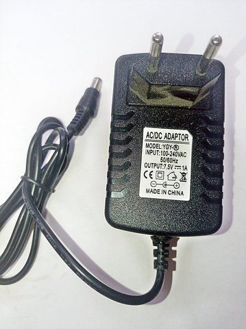 7.5V 1А зарядное устройство со штекером размер 5.5мм-2.1мм 7-5V-1A фото