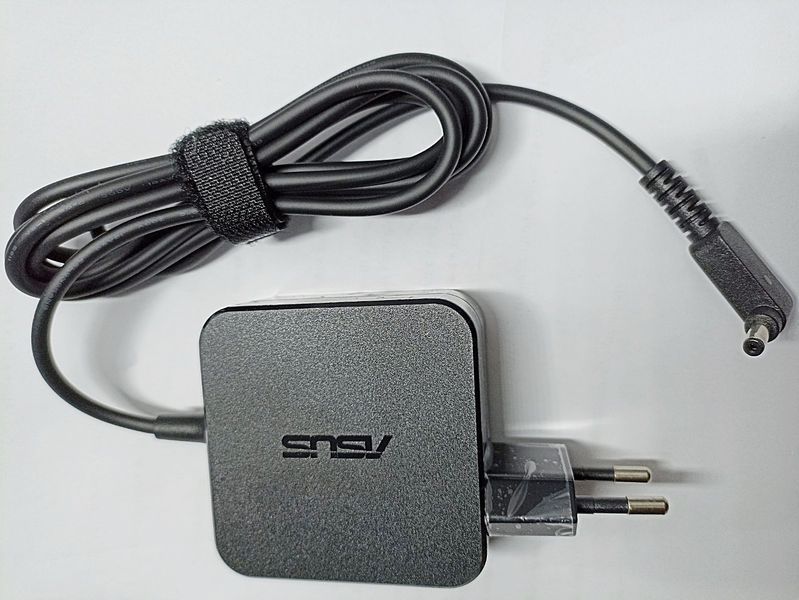 Блок питания для Asus UM431D, X512D, UX410U, M409D, A409J, E410M, UX305C, UM433D, UX433F, UX533F, X509F, X412D, M413D, adp-45bw b, 19v 2.37a 45W, Разъем 4.0мм-1.35мм ADP-45BW-B фото