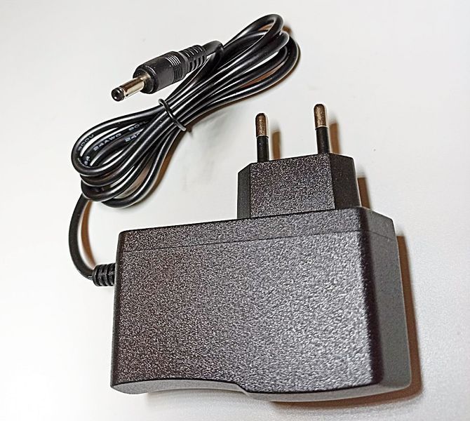 Блок питания 5V 0.8A с разъемом (3.5x1.35)мм 5V-0-8A фото