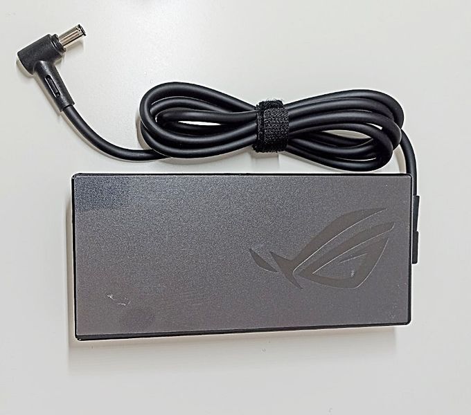 Блок питания для ноутбука Asus ROG Strix G15 G513QM G17 G713QM G713QR ROG Strix SCAR 15 G533 17, ADP-240EB 20V 12A 240W, разъем 6.0x3.7mm ADP-240EB-B фото
