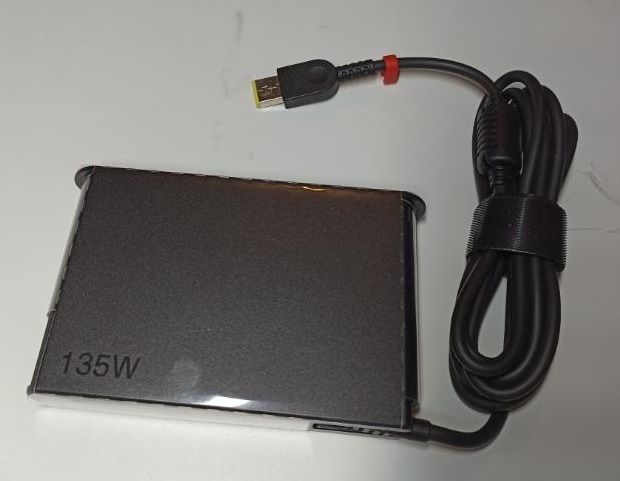 20V 6.75A 135W, ADL135NDC3A, блок питания для ноутбука Lenovo Ideapad Gaming 3 L340 S740 Y50 Y700 Legion Y520 Y730 ThinkPad P1 X1 Extreme ThinkStation P330 Yoga 9 720 C940 ADL135NDC3A фото