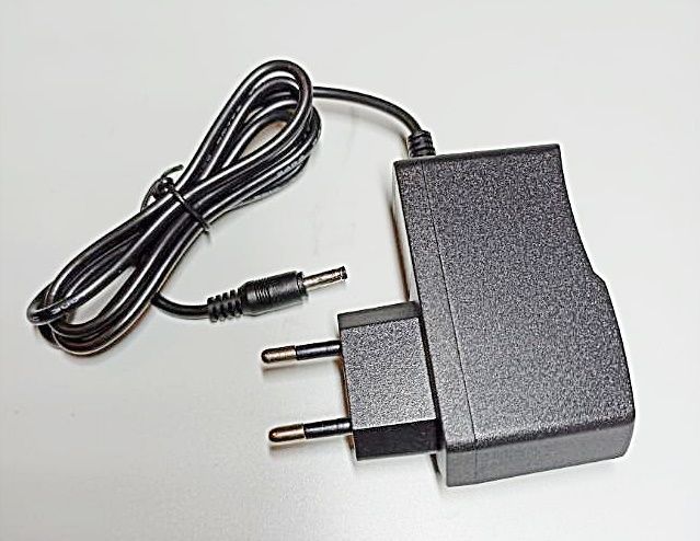 Блок питания 9V 2a с вилкой 3.5х1.35 мм 9V2A-35135 фото