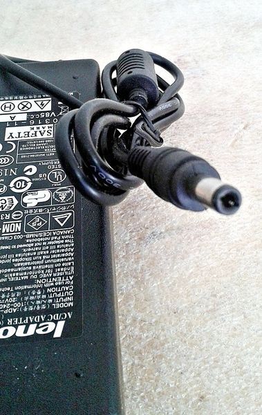 20V 4.5A 90W, блок питания для ноутбука Lenovo IdeaPad Z570, Z570, 1024 с разъемом 5.5mm-2.5mm LN90W-5525-OM фото