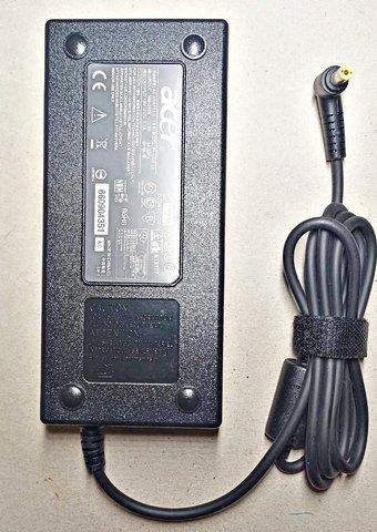 Блок питания для ноутбука ACER Nitro 5 AN515-45-R6XD19v 7.1a 135W Разъем 5.5мм-1.7мм AC135-5517 фото