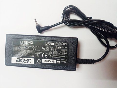 19V 3.42а 65W блок живлення  для Acer Aspire S7, S7-391, S7-392 S7-393, Aspire P3, Acer Chromebook c720 Роз&rsquo;єм 3.0mm-1.1mm AC65W-3011-OM фото